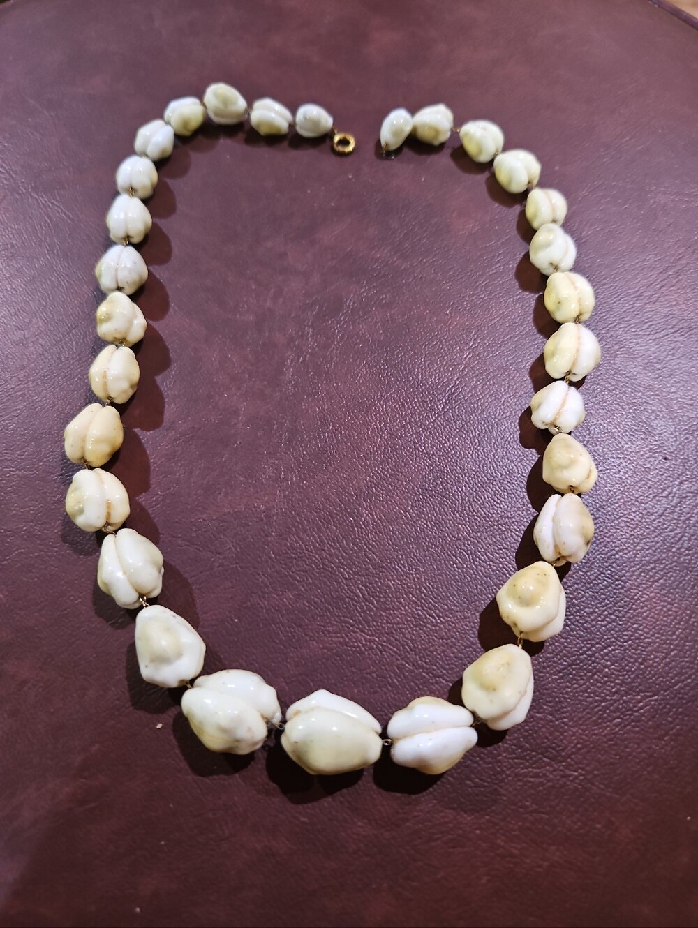 Vintage Hawaiian Celluloid 20" Beaded Necklace